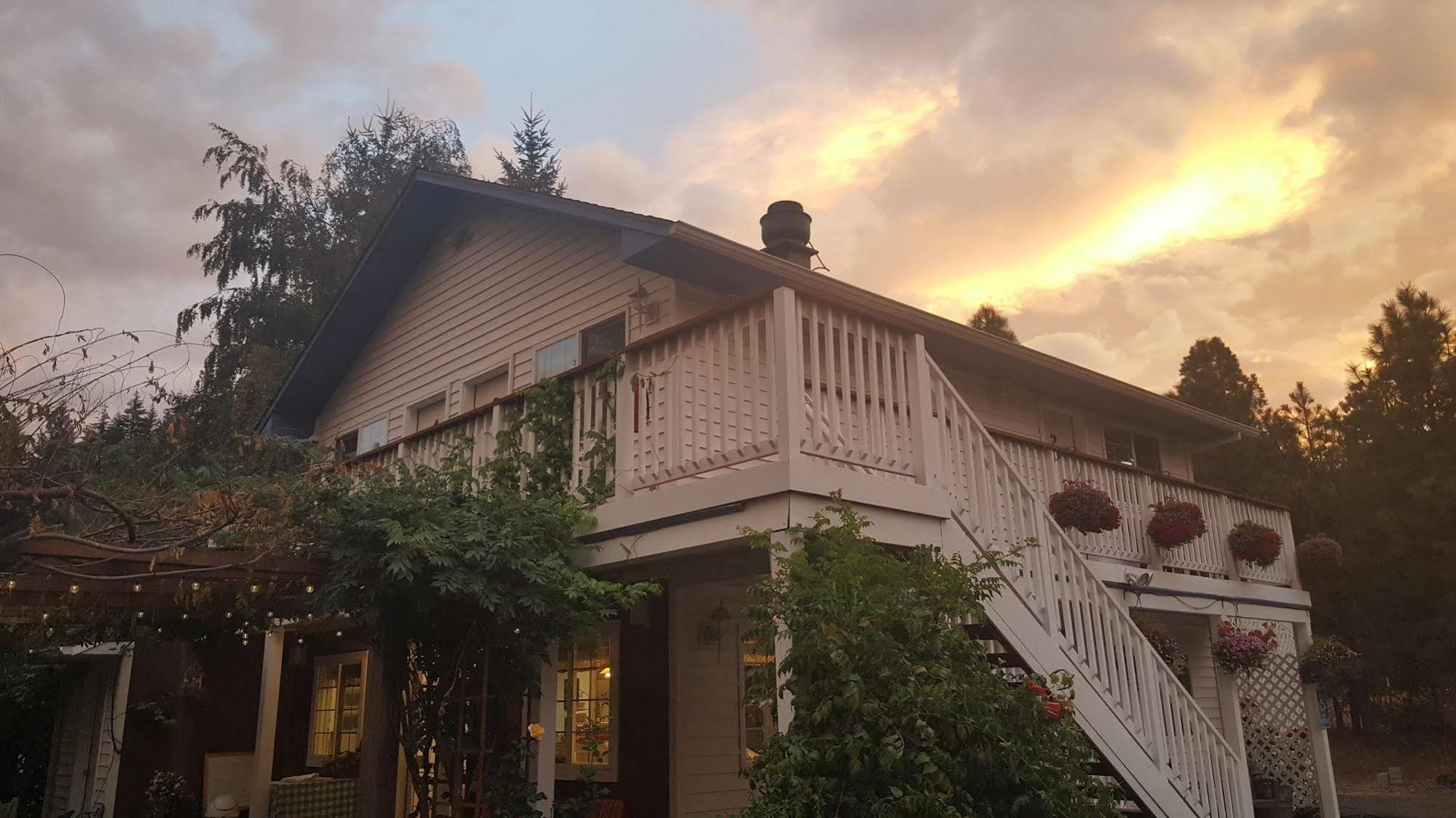 Rubyjune Inn White Salmon Exterior foto